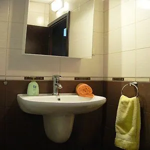 Hotel Vip - Lyuben Karavelov Street 4*